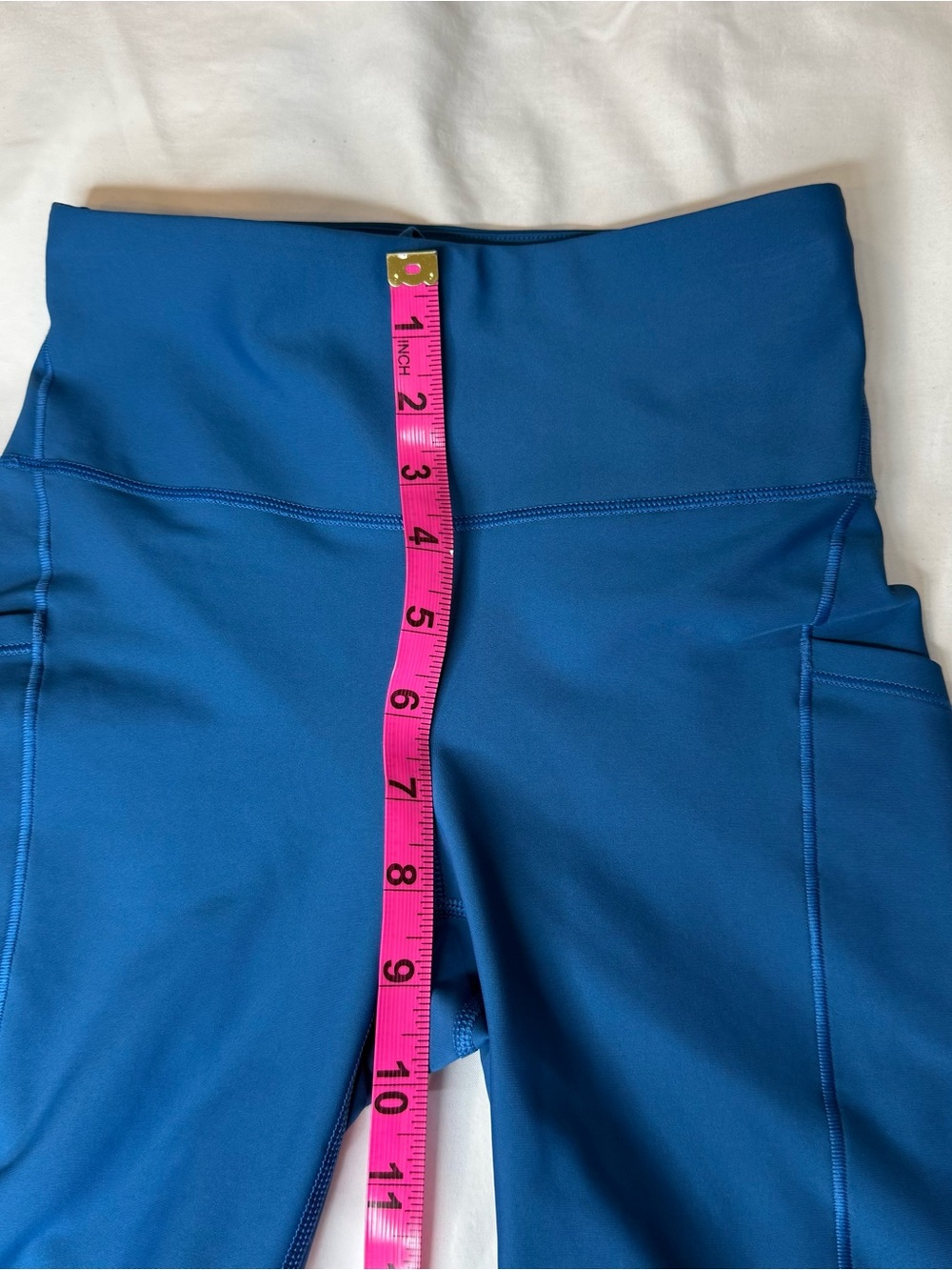 Blue Athleta Interval Stash 7" Short - Picture 5 of 10